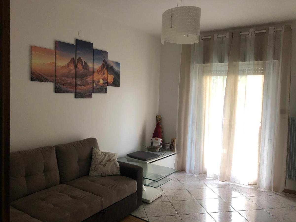 Casa Di Max - Private Room In Apartment With Shared Bathroom Free Parking Bozen Buitenkant foto